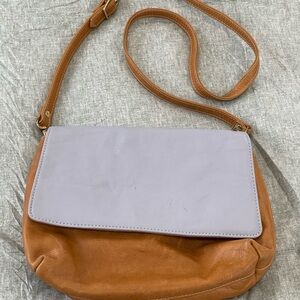 Ceri Hoover Two-Tone Leather Crossbody‎ Bag 10x11.5”